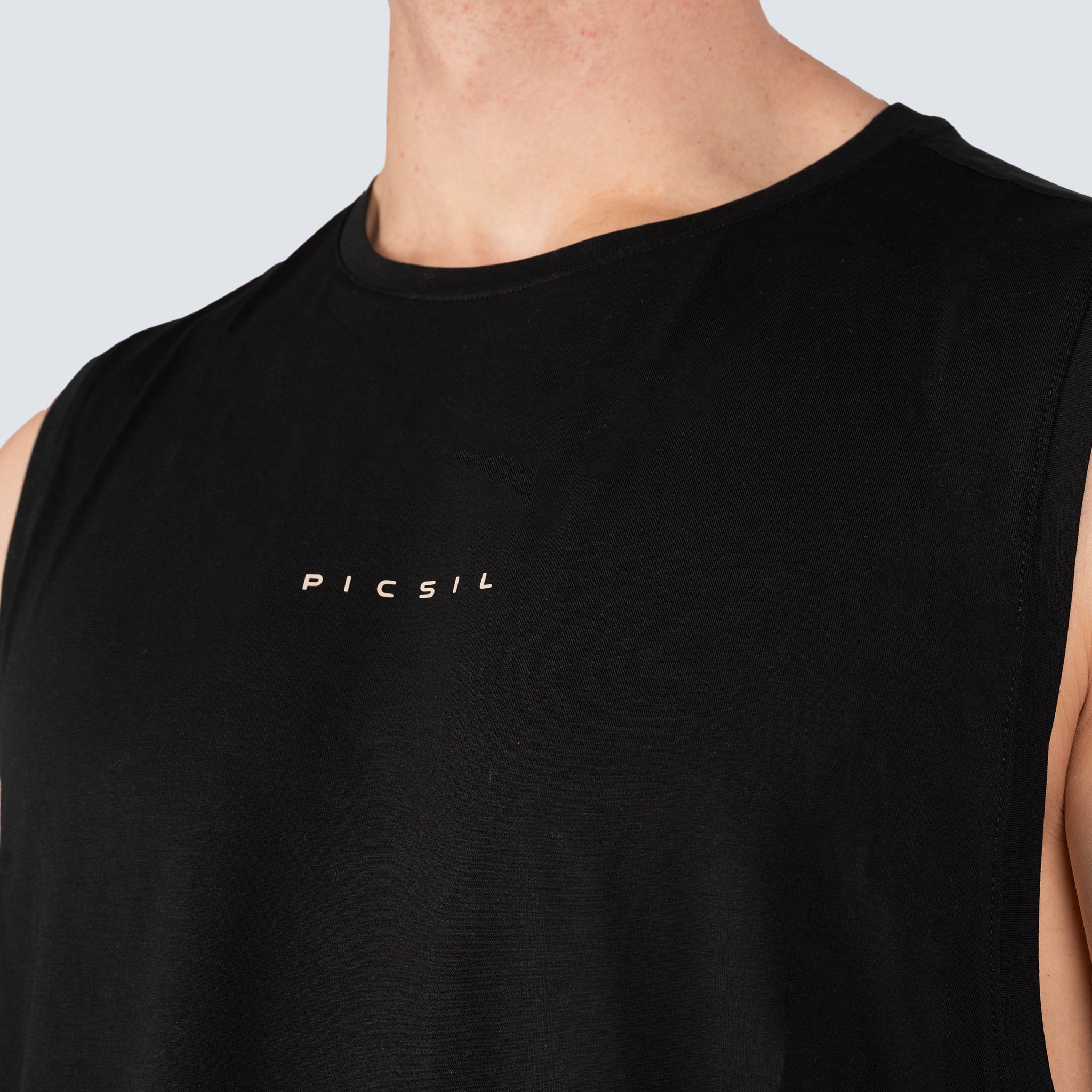 Camiseta Sin Mangas Hombre Essentials FY26 - Image 17