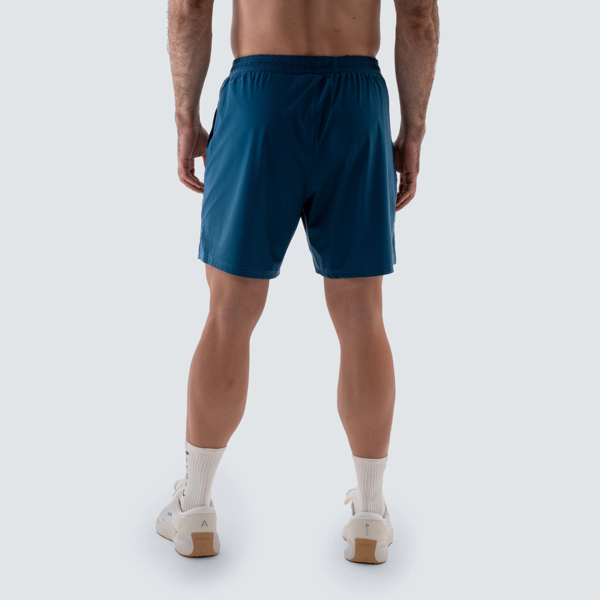 Short Deportivo Hombre Essentials FY26 - Image 9
