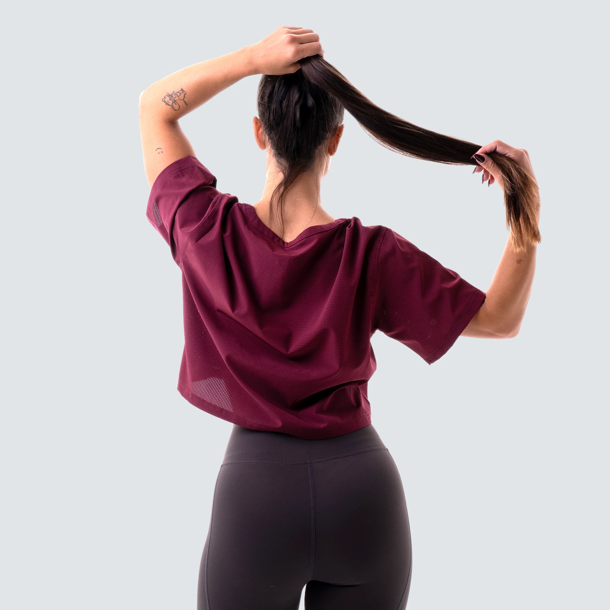 Camiseta Cropped de mujer Performance - Image 4